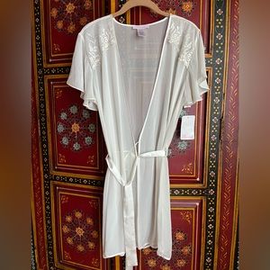 Vintage Dentelle chiffon robe,‎ flutter sleeve, perfect condition, size Medium